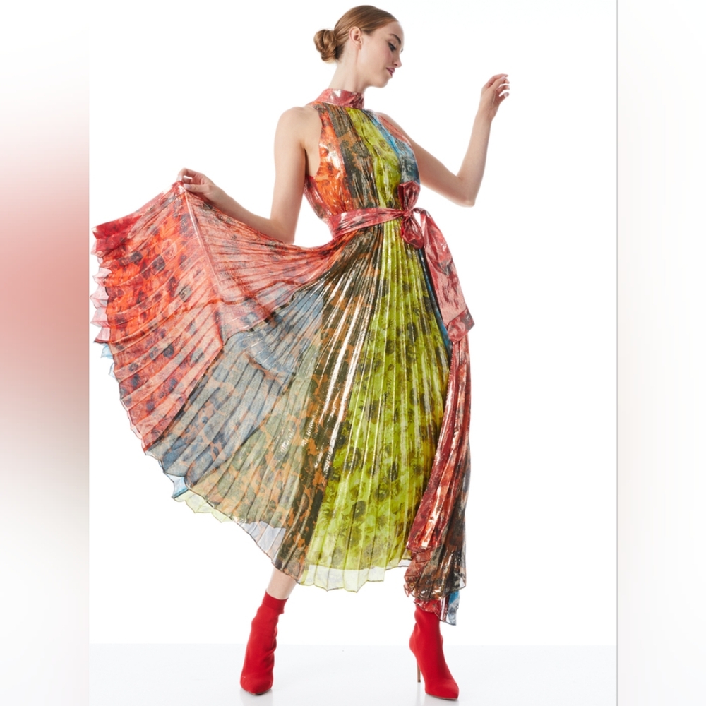 NWT! Alice + Olivia Mertie Mock Neck Pleated Maxi Dress